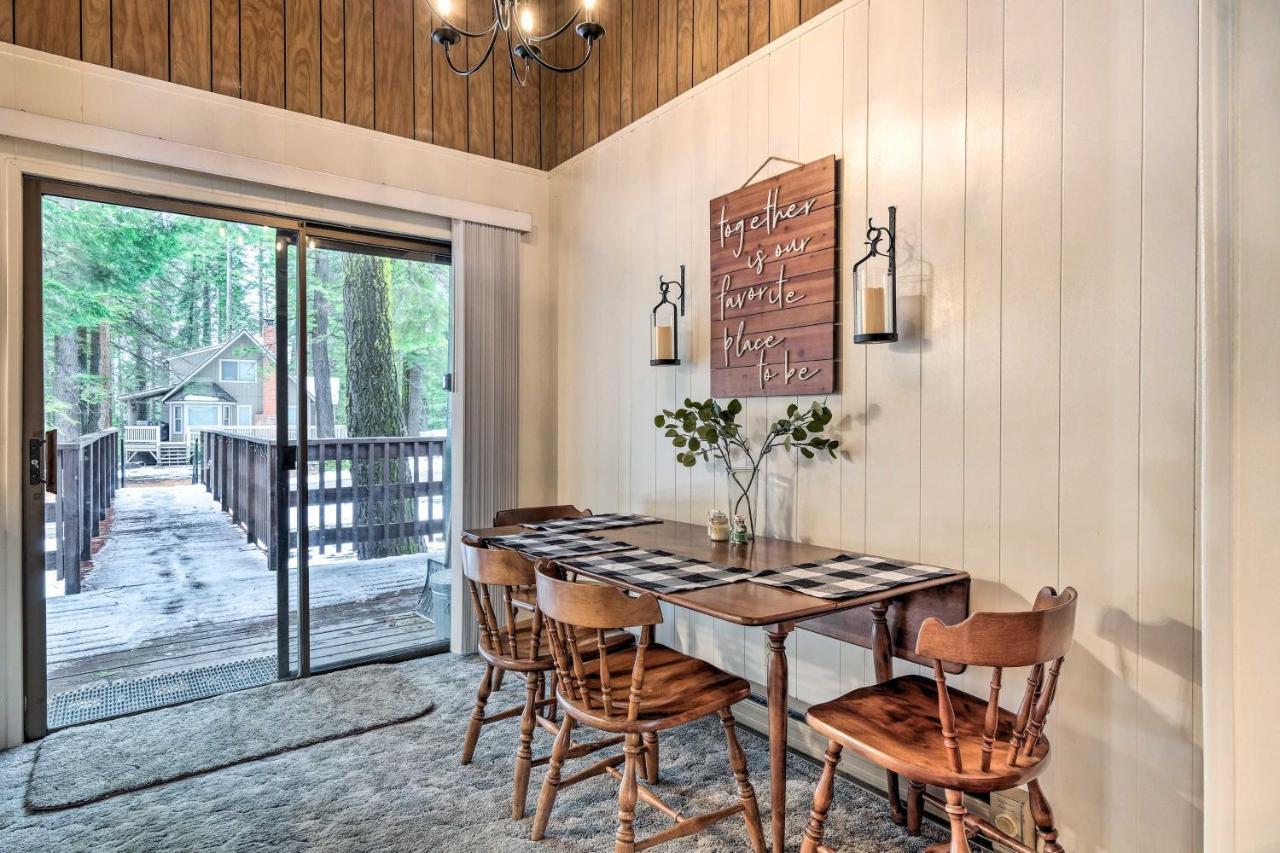 Holiday home Retreat With Fireplace! *