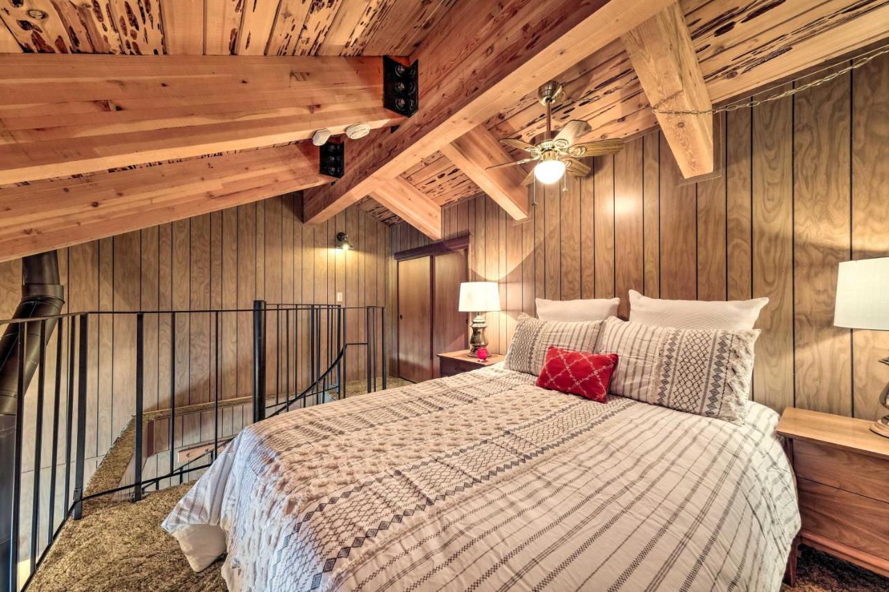 Retreat With Fireplace! *